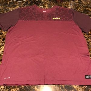 Lebron James Nike T-shirt